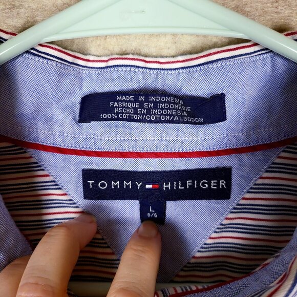 Vintage Tommy Hilfiger Button Down, Men's Large Red White Blue‎ Stripe - Picture 3 of 15